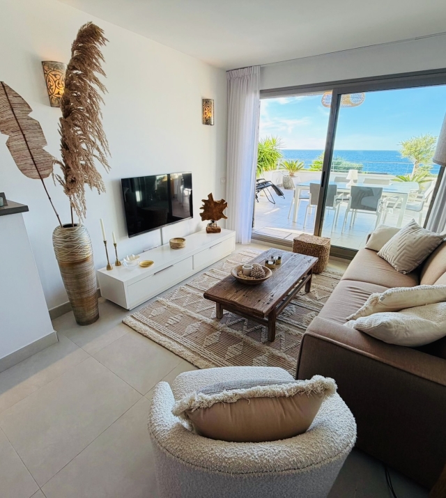 Resa Estates Ibiza Cala Tarida sea views apartment te koop living 2.jpeg